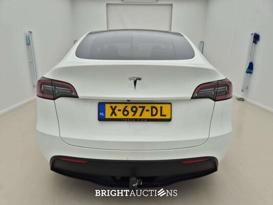 Tesla Model Y RWD 58 kWh 238pk 2023 (Origineel-NL), X-697-DL