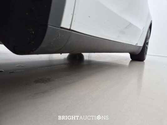Tesla Model Y RWD 58 kWh 238pk 2023 (Origineel-NL), X-697-DL