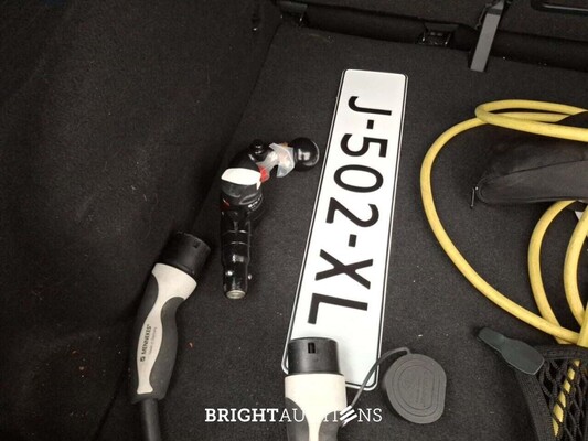 Volkswagen ID.3 First PLUS 58 kWh 204pk 2020 (Origineel-NL), J-502-XL