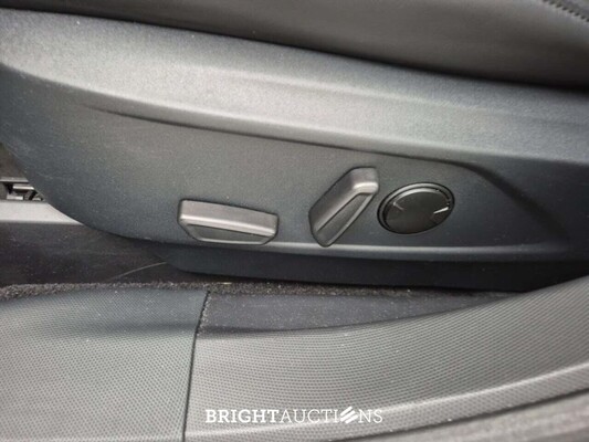 Ford Mustang Mach-E AWD 75 kWh 269pk 2021 (Origineel-NL), N-156-VG