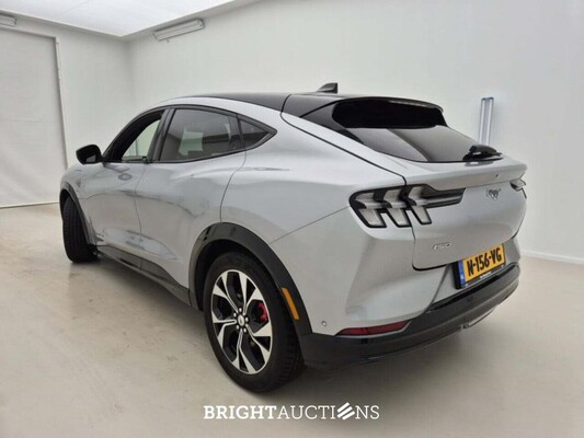 Ford Mustang Mach-E AWD 75 kWh 269pk 2021 (Origineel-NL), N-156-VG