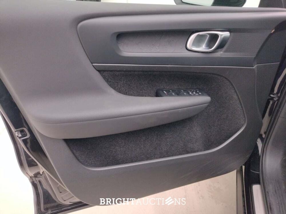 Volvo XC40 Recharge Core 231pk 2023