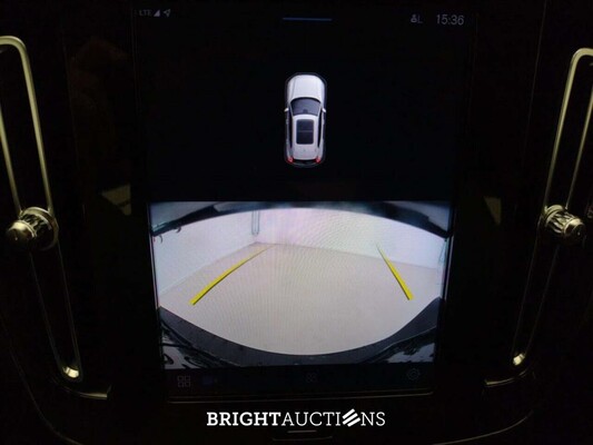 Volvo XC40 Recharge Core 231pk 2023