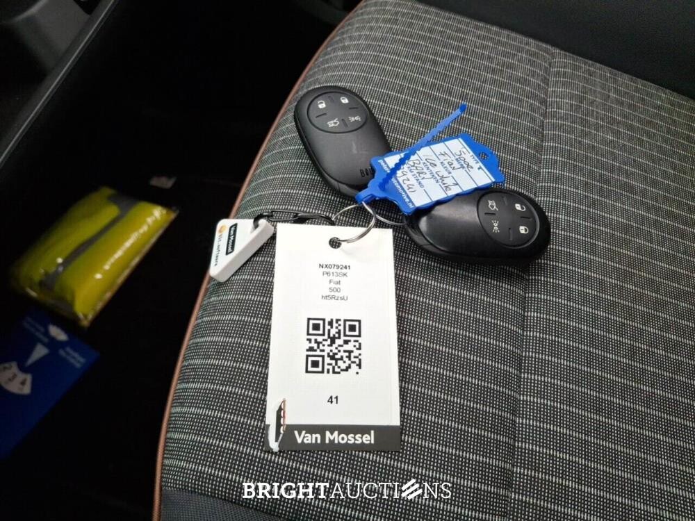 Fiat 500E Berlina Icon 42 kWh 118pk 2022 (Origineel-NL), P-613-SK