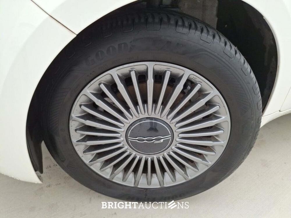 Fiat 500E Berlina Icon 42 kWh 118pk 2022 (Origineel-NL), P-613-SK