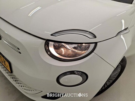 Fiat 500E Berlina Icon 42 kWh 118pk 2022 (Origineel-NL), P-613-SK