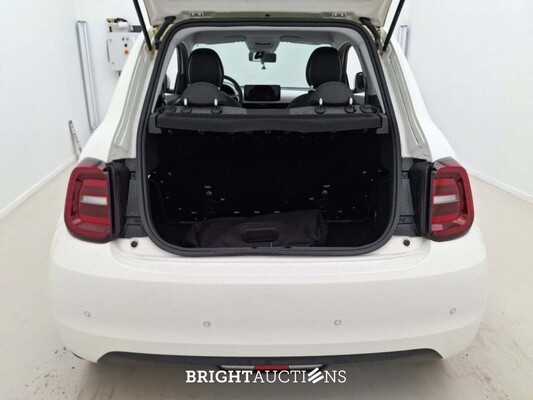 Fiat 500E Berlina Icon 42 kWh 118pk 2022 (Origineel-NL), P-613-SK