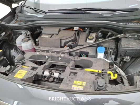 Volkswagen ID.4 Pure 52 kWh 170pk 2021 (Origineel-NL), N-087-PZ