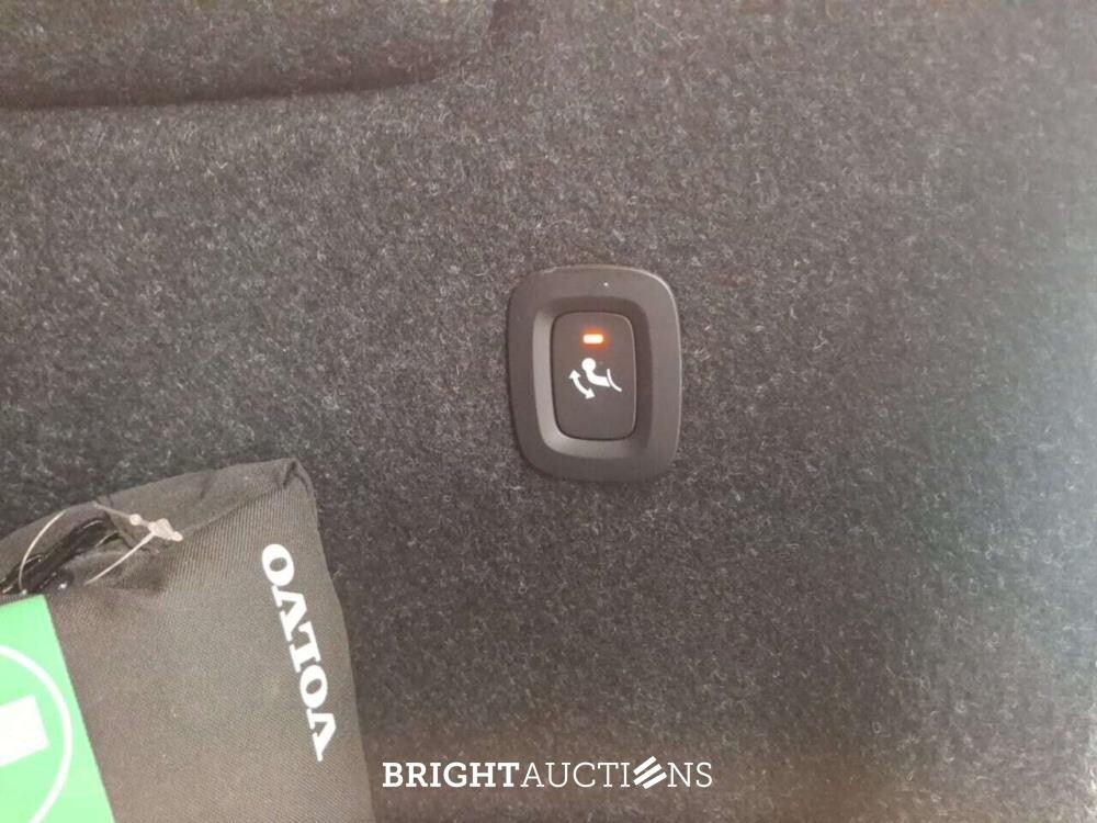 Volvo Xc40 Recharge Twin PLUS 78 kWh 408pk 2022 (Origineel-NL), R-502-RS