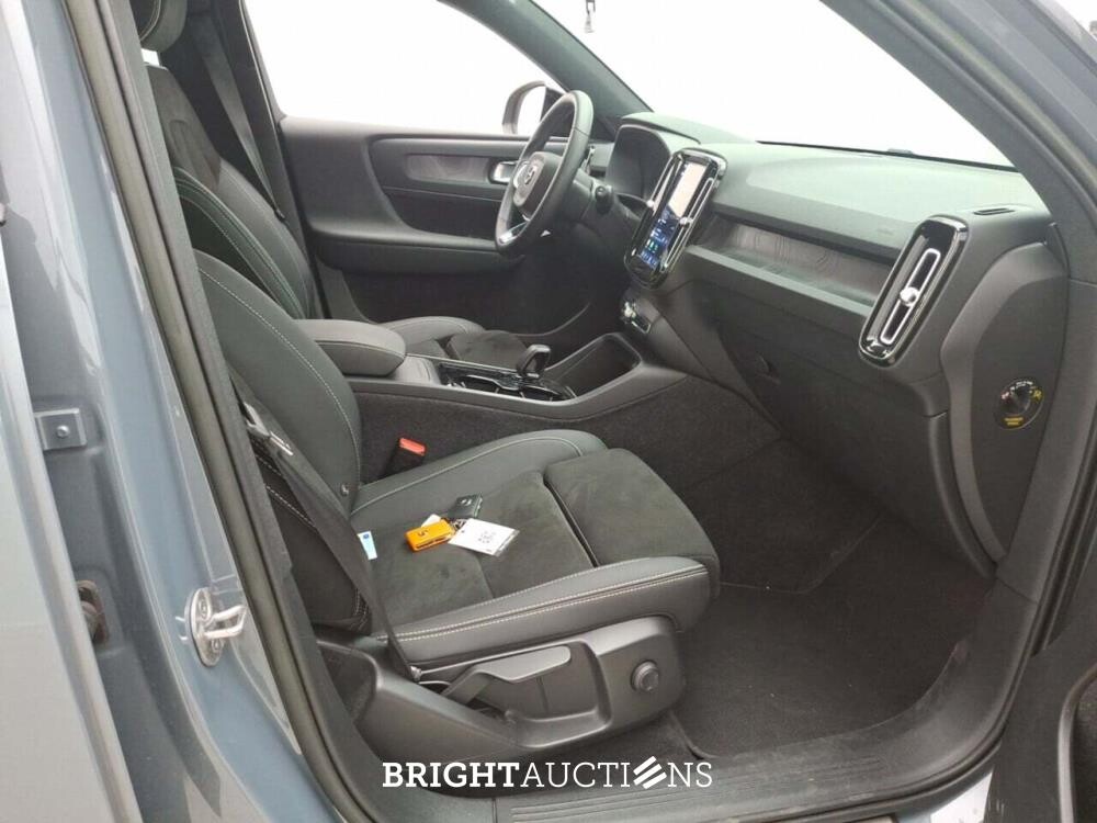 Volvo XC40 Recharge Twin PLUS 78 kWh 408pk 2022 (Origineel-NL), R-502-RS