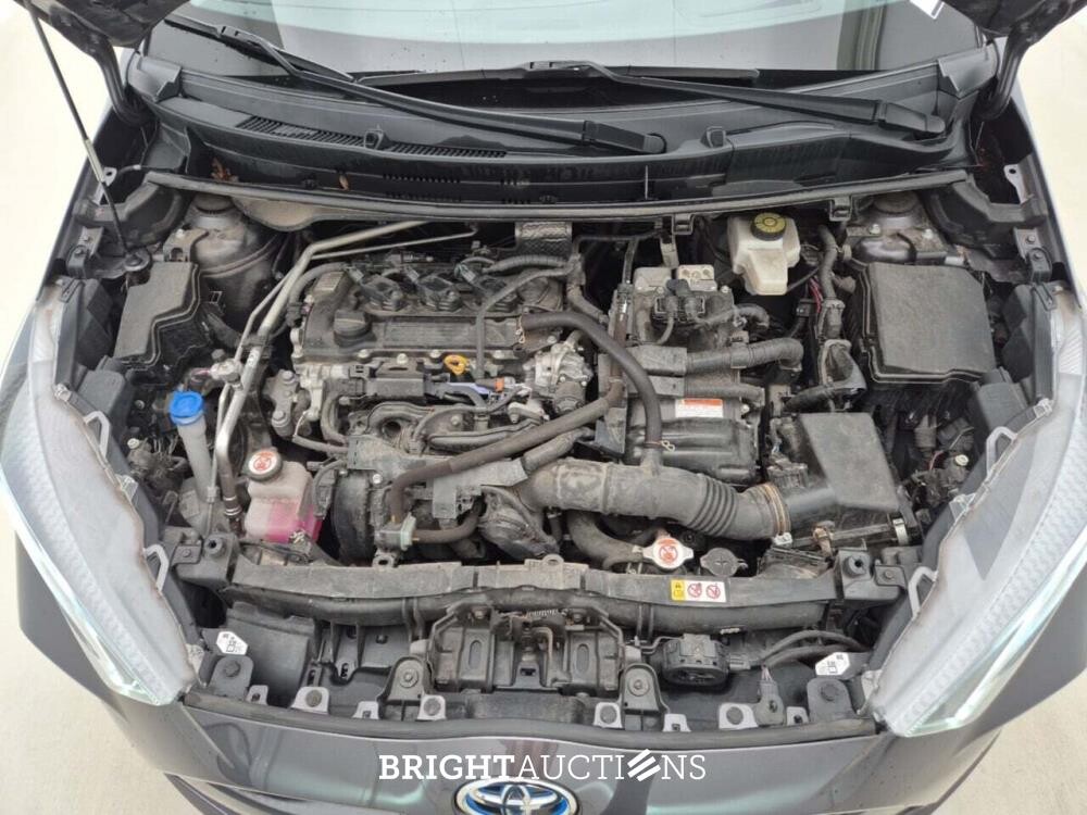 Toyota Yaris Vvt-I HYBRID Lounge 1.5 92pk 2021