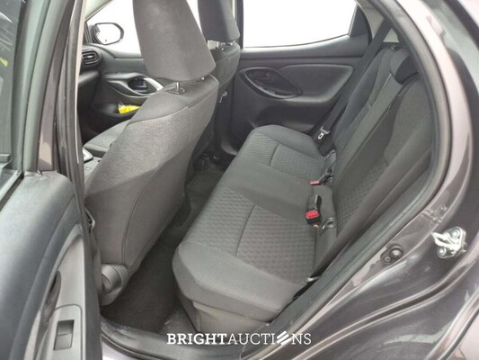 Toyota Yaris Vvt-I HYBRID Lounge 1.5 92pk 2021