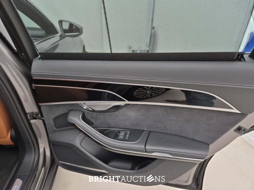 Audi A8 60 E TFSI Quattro 476pk 2023 (Origineel-NL), S-092-LX