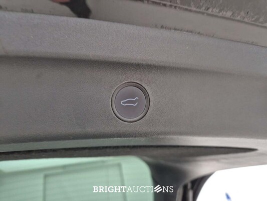 Tesla Model Y Long Range AWD 75 kWh 345pk 2023