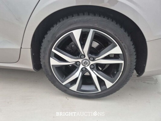 Volvo V60 D3 R-Design Geartronic 2.0 150pk 2021
