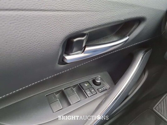 Toyota Corolla Touring Sports HYBRID Style 2.0 261pk 2019 (Origineel-NL), ZP-556-G