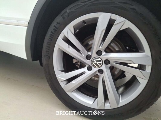 Volkswagen Tiguan R-Line 1.5 TSI 150pk 2021 (Origineel-NL), K-340-VD