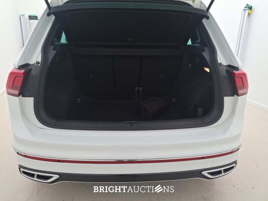 Volkswagen Tiguan R-Line 1.5 TSI 150pk 2021 (Origineel-NL), K-340-VD