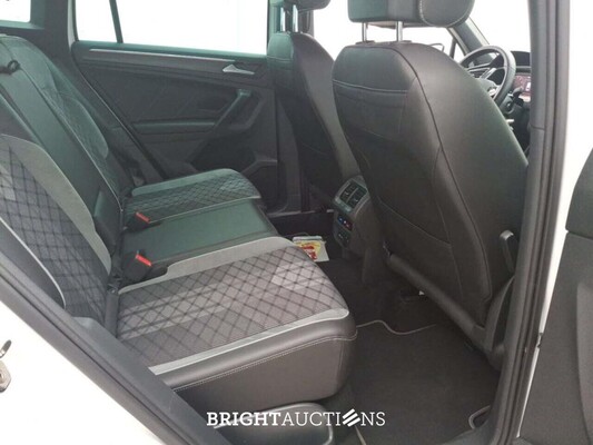 Volkswagen Tiguan R-Line 1.5 TSI 150pk 2021 (Origineel-NL), K-340-VD