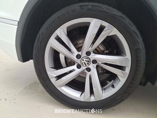 Volkswagen Tiguan R-Line 1.5 TSI 150pk 2021 (Origineel-NL), K-340-VD