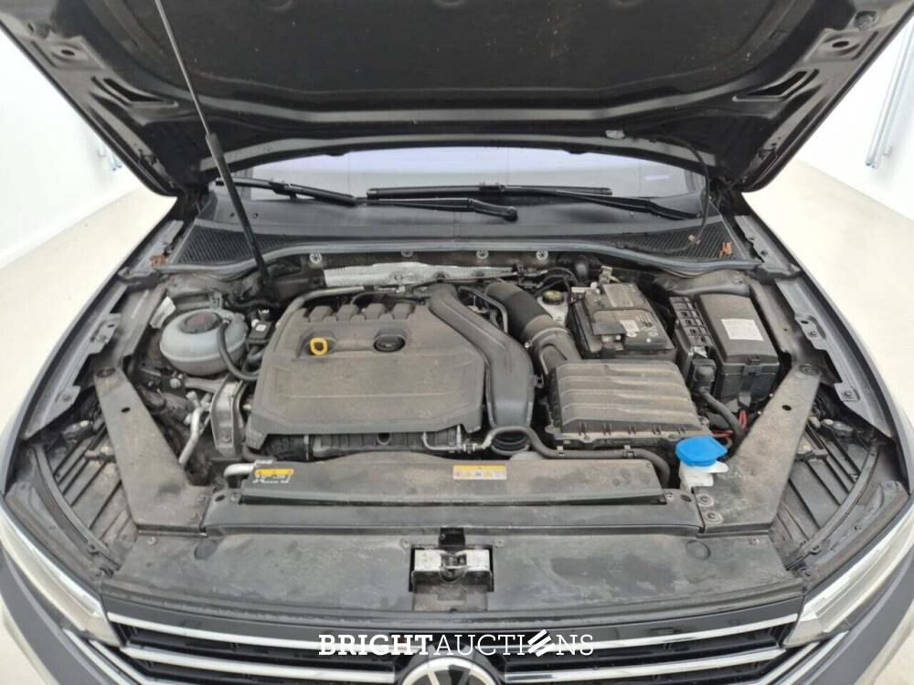 Volkswagen Passat Variant Business 1.5 TSI DSG 150pk 2021 (Origineel-NL), K-608-PS