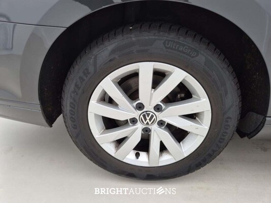 Volkswagen Passat Variant Business 1.5 TSI DSG 150pk 2021 (Origineel-NL), K-608-PS
