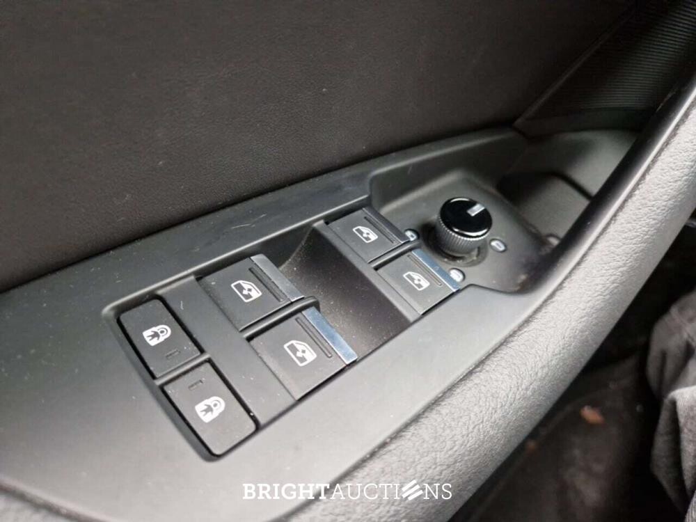 Audi A6 Avant Business E 2.0 TDI S tronic 163pk 2022