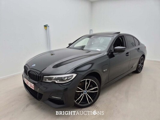 BRIGHT AUCTIONS: Luxury Car Auction
