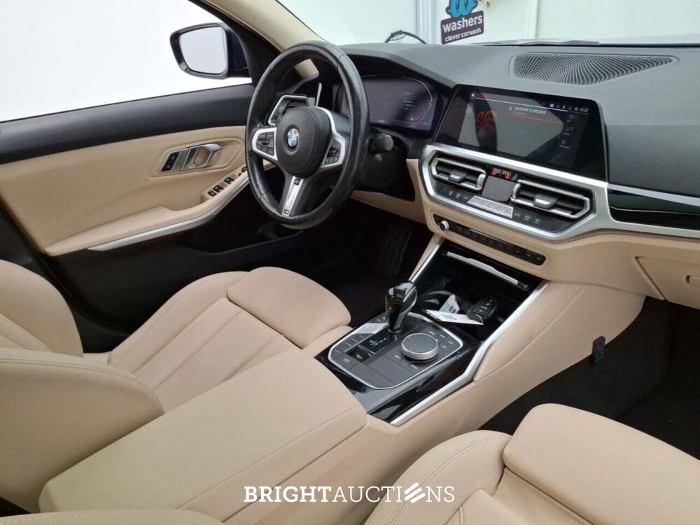 Bmw 318i Business ED 156pk 2022 (Origineel-NL) 3-Serie, P-897-FZ