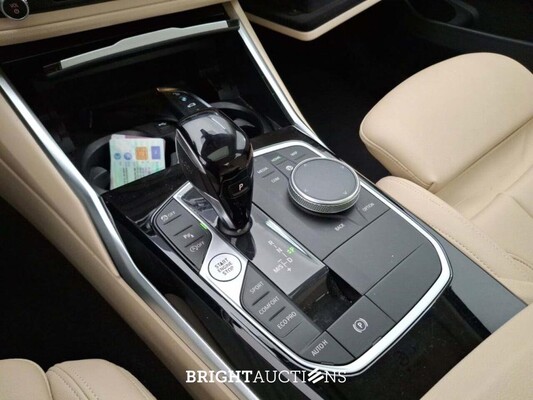 Bmw 318i Business ED 156pk 2022 (Origineel-NL) 3-Serie, P-897-FZ