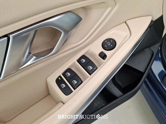 Bmw 318i Business ED 156pk 2022 (Origineel-NL) 3-Serie, P-897-FZ