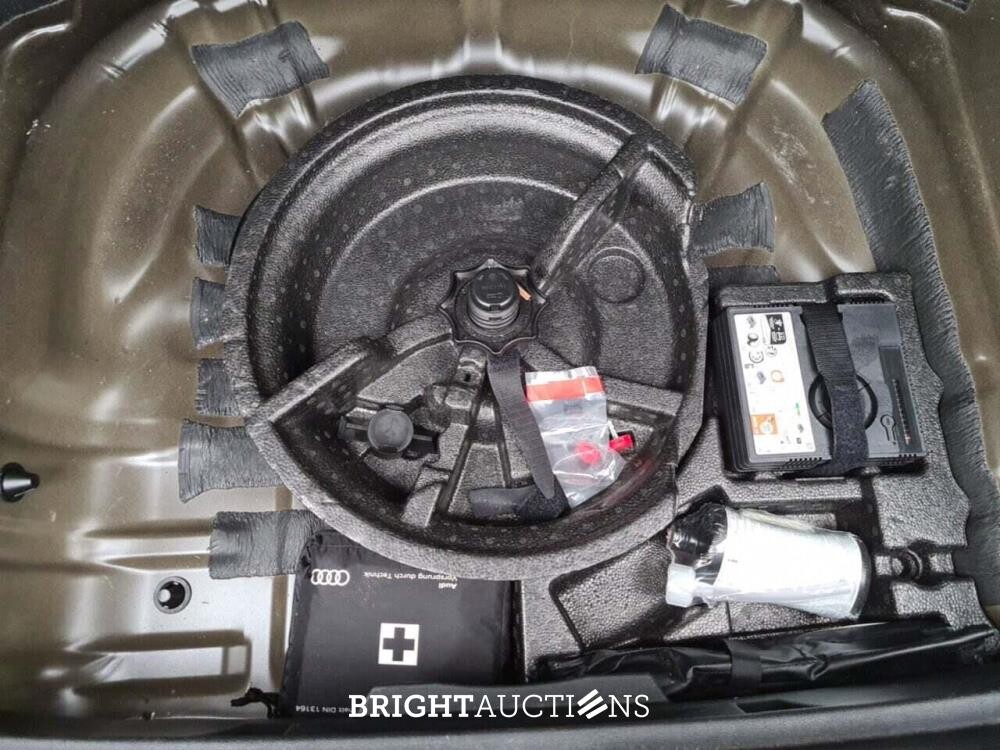 Audi A3 Sportback 35 Advance Edition TFSI S-tronic 150hp 2024 (Original-NL), Z-068-FL