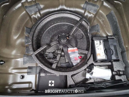 Audi A3 Sportback 35 Advance Edition TFSI S-tronic 150hp 2024 (Original-NL), Z-068-FL