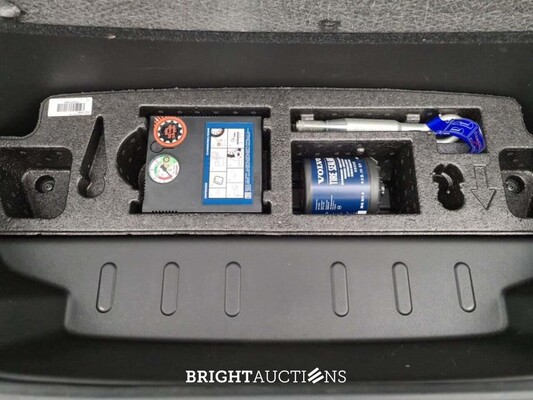 Volvo XC40 Recharge Pro 231pk 2021 (Origineel-NL), N-553-VJ
