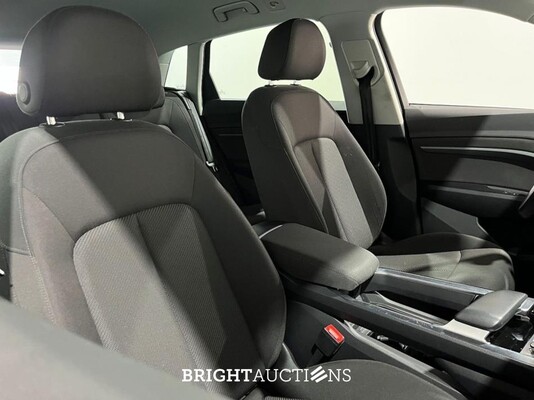 Audi e-tron 55 edition Quattro 95 kWh 408pk 2022 (Origineel-NL), R-205-DL