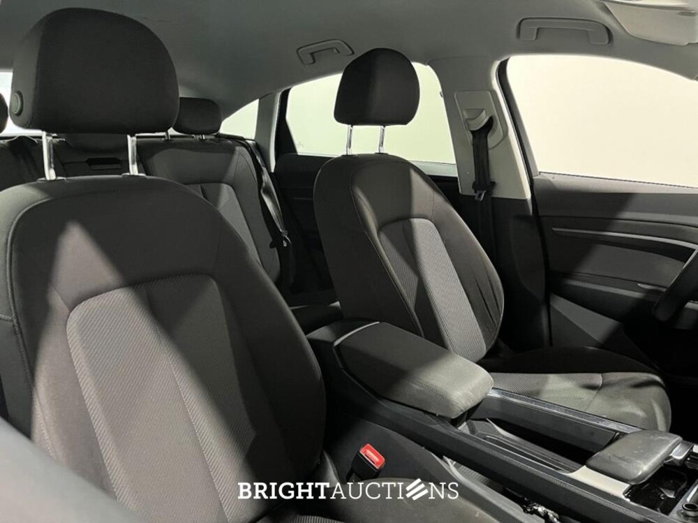 Audi e-tron Sportback 55 edition Quattro 95 kWh 408pk 2021 (Origineel-NL), K-218-ZH