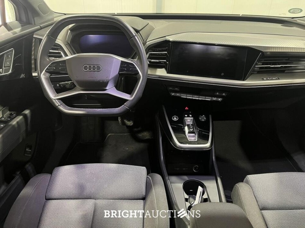 Audi Q4 e-tron 40 Launch edition Advanced Plus 77 kWh 204pk 2021 (Origineel-NL), N-823-PD