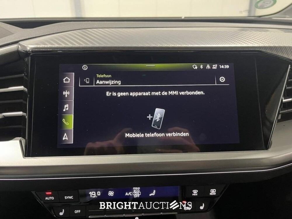 Audi Q4 e-tron 40 Launch edition Advanced Plus 77 kWh 204pk 2021 (Origineel-NL), N-823-PD
