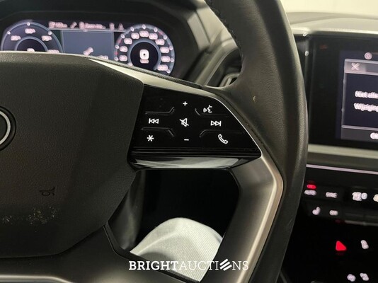 Audi Q4 e-tron 40 Launch edition Advanced Plus 77 kWh 204pk 2021 (Origineel-NL), N-823-PD