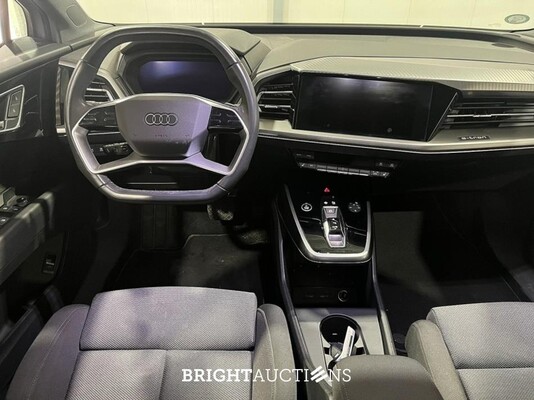 Audi Q4 e-tron 40 Launch edition Advanced Plus 77 kWh 204pk 2021 (Origineel-NL), N-823-PD
