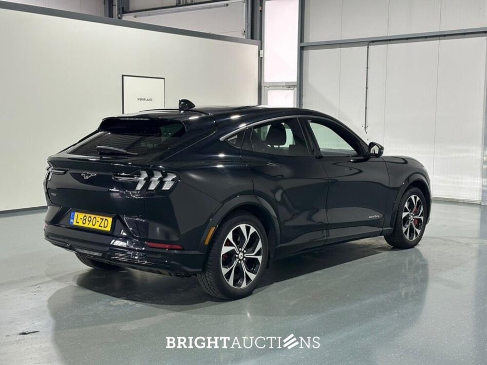 Ford Mustang Mach-E AWD 75 kWh 258pk 2021 (Origineel-NL), L-890-ZD