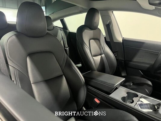 Tesla Model 3 Standard RWD Plus 60 kWh 238pk 2021 (Origineel-NL), K-915-VR