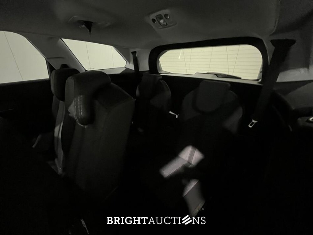 Peugeot 5008 Blue Lease Premium 1.2 PureTech 131pk 2020 (Origineel-NL), J-584-RN