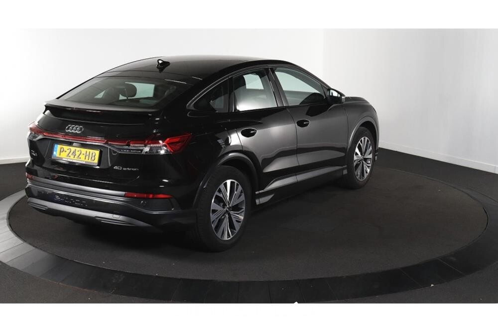 Audi Q4 40 Advanced edition 77 kWh 204pk 2022 (Origineel-NL), P-242-HB