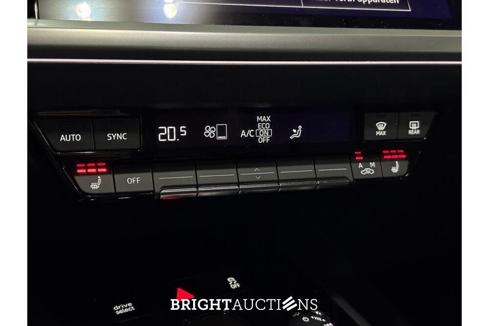 Audi Q4 40 Advanced edition 77 kWh 204pk 2022 (Origineel-NL), P-242-HB