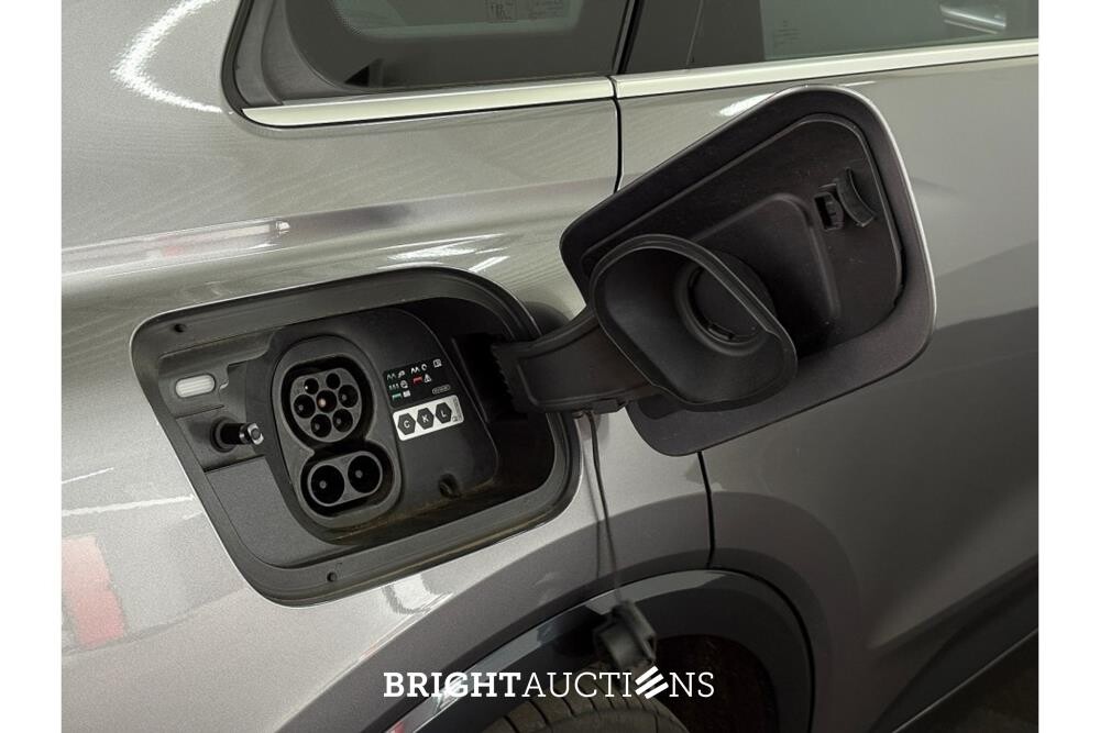 Audi Q4 40 Launch edition Advanced 77 kWh 204pk 2021 (Origineel-NL), N-883-PK