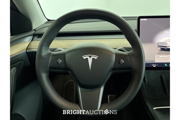Tesla Model Y RWD 58 kWh 238hp 2024 (Original-NL), Z-870-HT