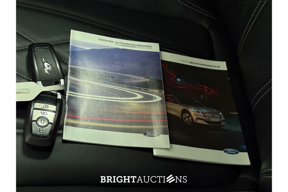 Ford Mustang RWD 75 kWh 269pk 2022 (Origineel-NL), P-598-LD