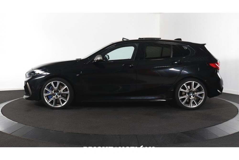 BMW M135 i Business Edition xDrive 306pk 2021 (Origineel-NL) 1-Serie, N-977-HZ
