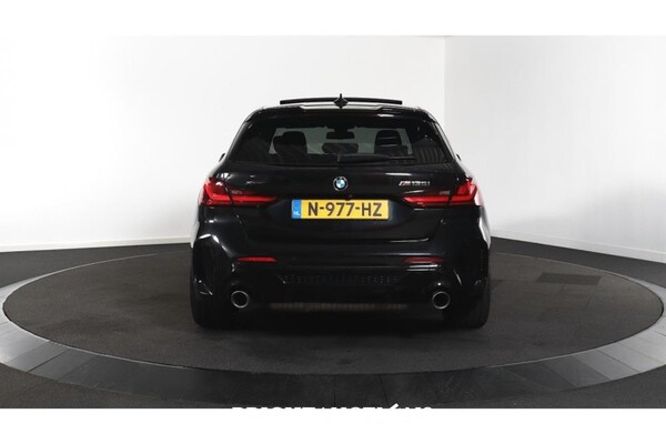 BMW M135 i Business Edition xDrive 306pk 2021 (Origineel-NL) 1-Serie, N-977-HZ